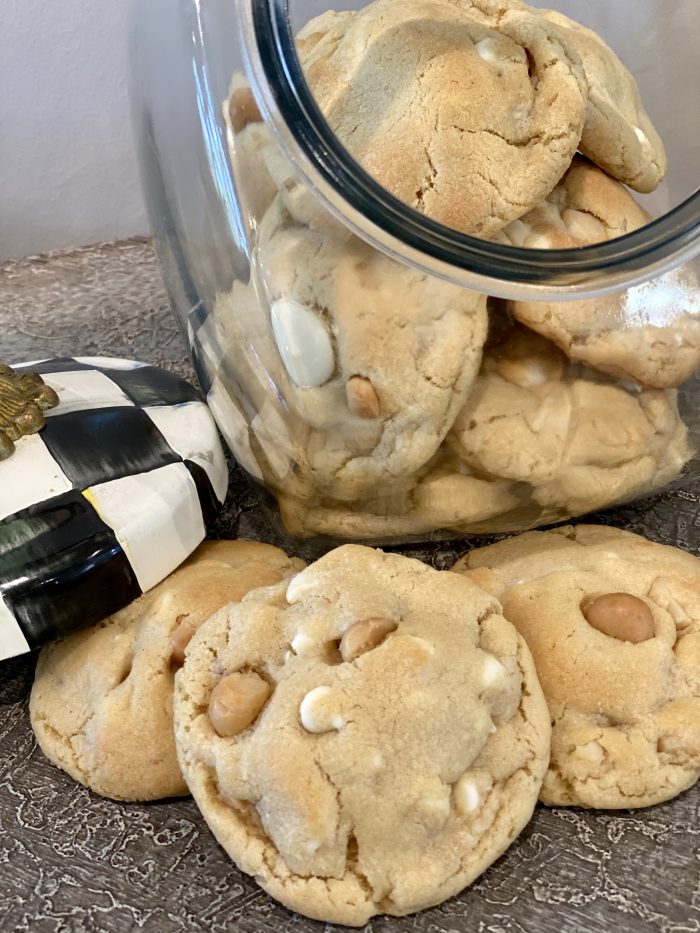 White Chocolate Macadamia Nut Cookie